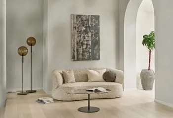 Die Bielefelder Werkstätten stehen für exklusive Wohnkultur „Made in Germany“. Mit viel Liebe zum Detail, handwerklicher Präzision und einer klaren Designhandschrift entstehen hier Möbelstücke, die zeitlos, hochwertig und individuell konfigurierbar sind.